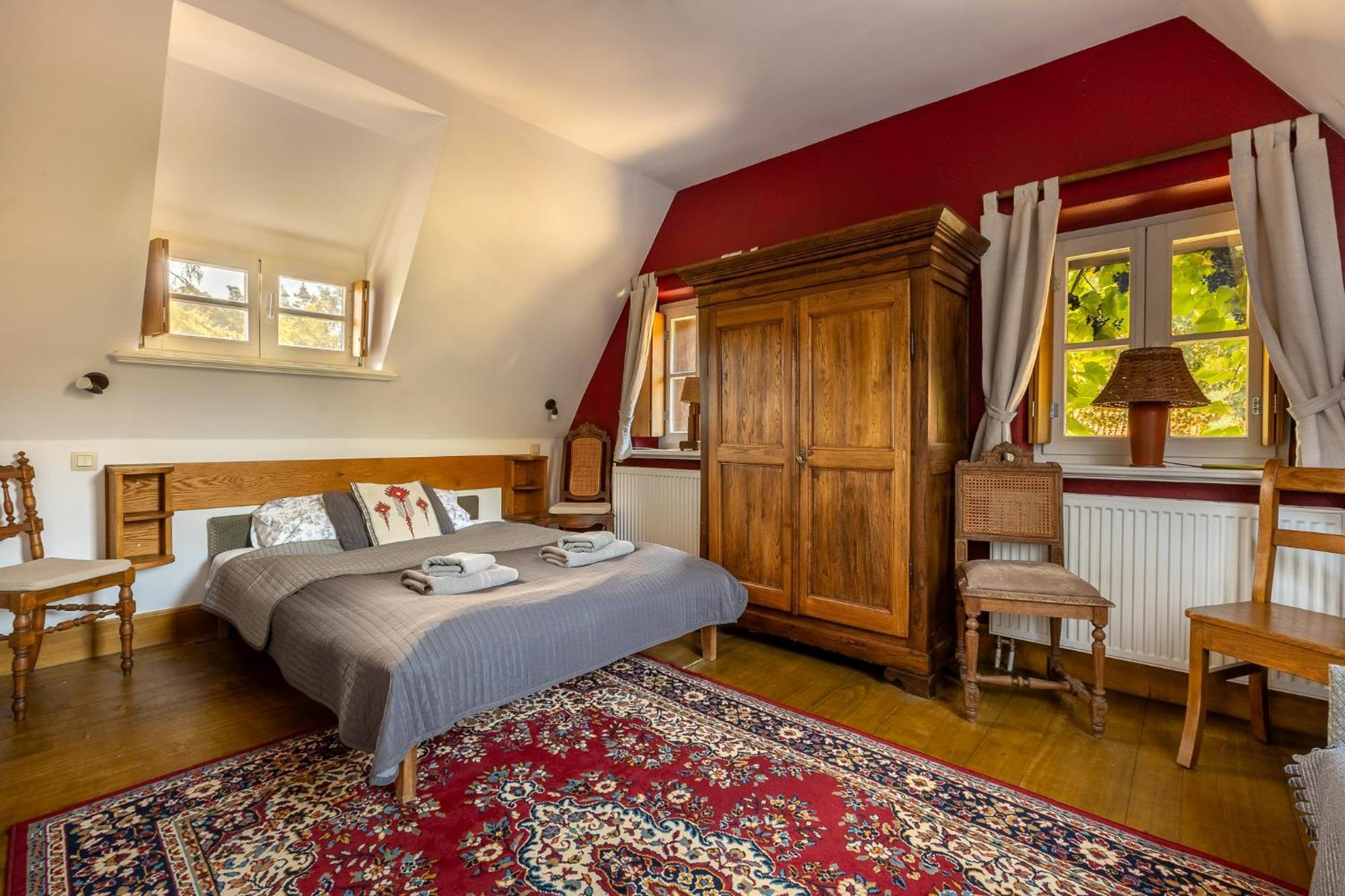 Gosciniec Pod Zajacem Bed & Breakfast Olesnica  Exterior photo